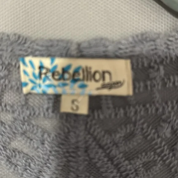 Rebellion gray kimono in excellent condition. - Picture 2 of 2